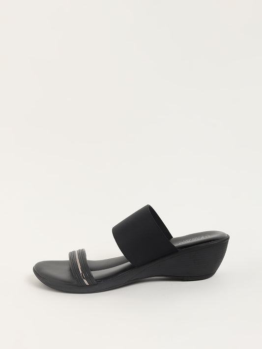 LUNA BLU Strappy Black Sandals