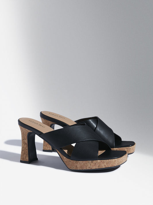 LUNA BLU Black Criss-Cross Design Block Sandals
