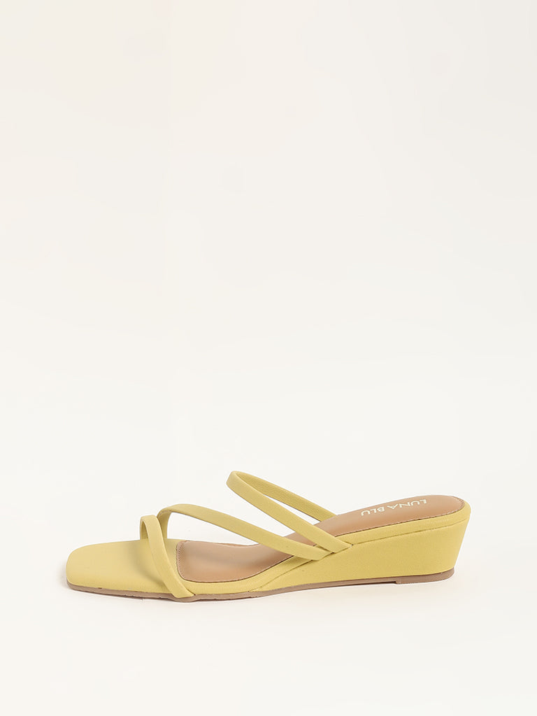 LUNA BLU Lime Wedge Sandals