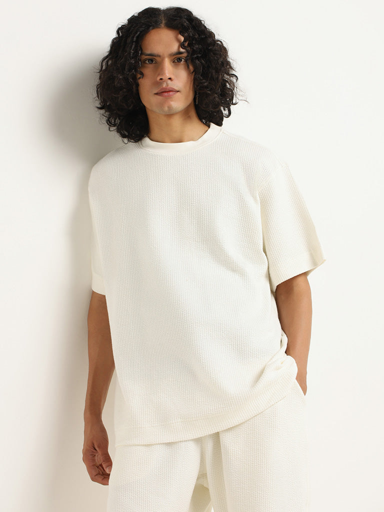 Studiofit Off-White Textured Relaxed Fit T-Shirt