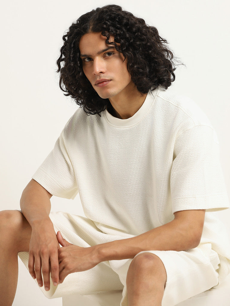 Studiofit Off-White Textured Relaxed Fit T-Shirt