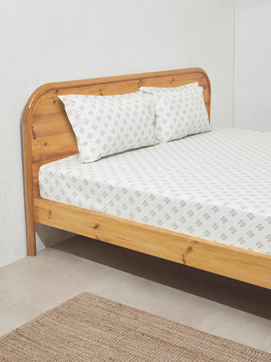 Westside Home Beige Butta Motif King Bed Flat Sheet and Pillowcase Set