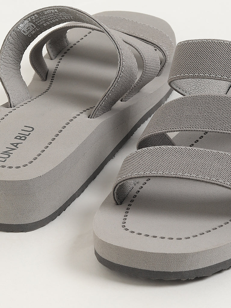 Three hotsell strap sandals