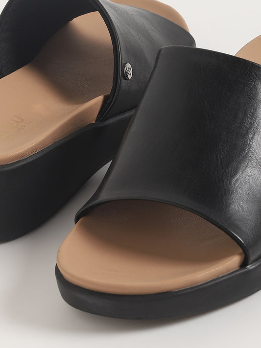 LUNA BLU Black Platform Wedge Sandals