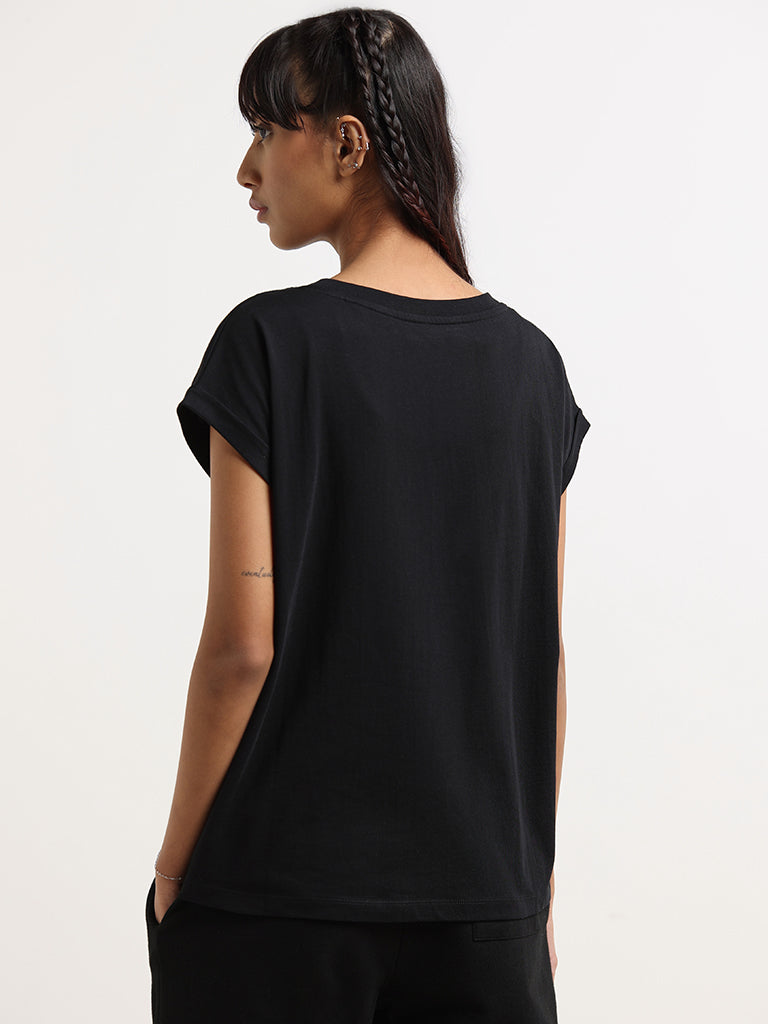 Studiofit Black Printed Cotton T-Shirt