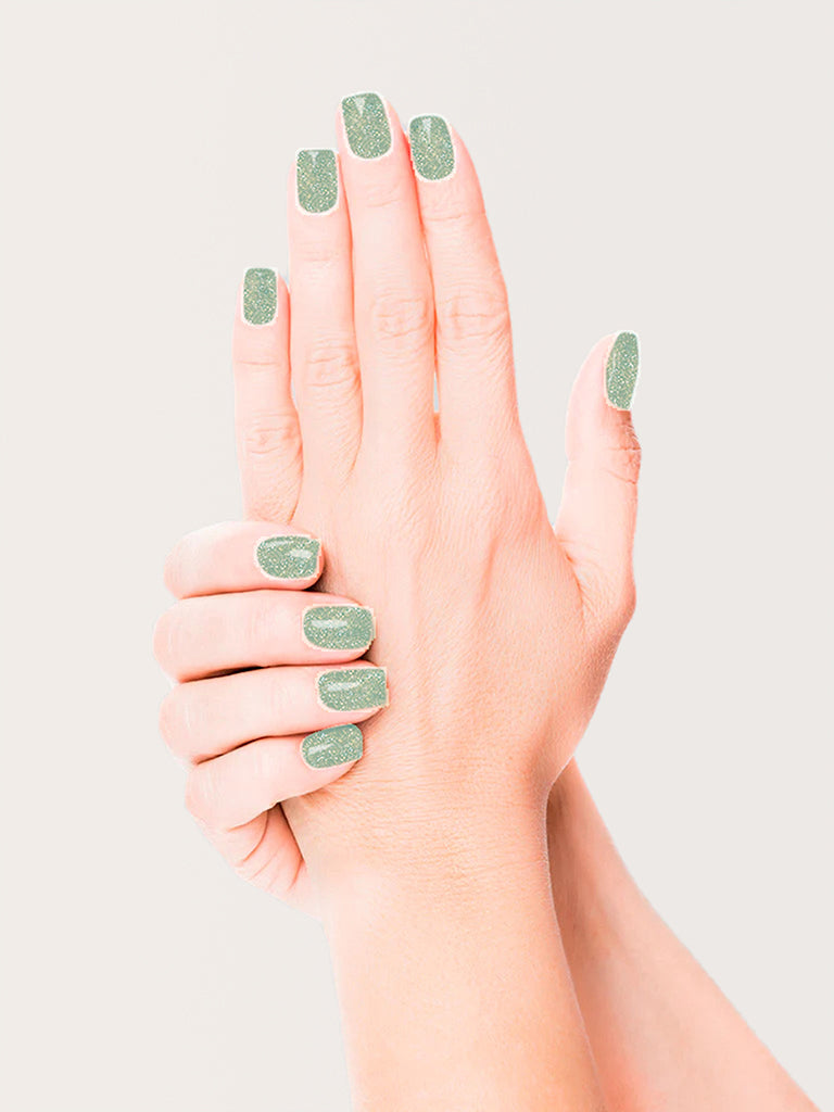 Studiowest Shimmer Emerald GR-004 Nail Color - 9ml