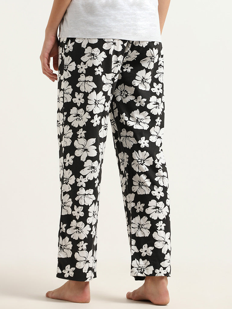 Wunderlove Black Floral Printed Cotton Pyjamas