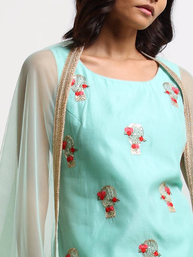 Kurta or Kurtis : Everything About This Indian Outfit For Women And Men |  Utsavpedia