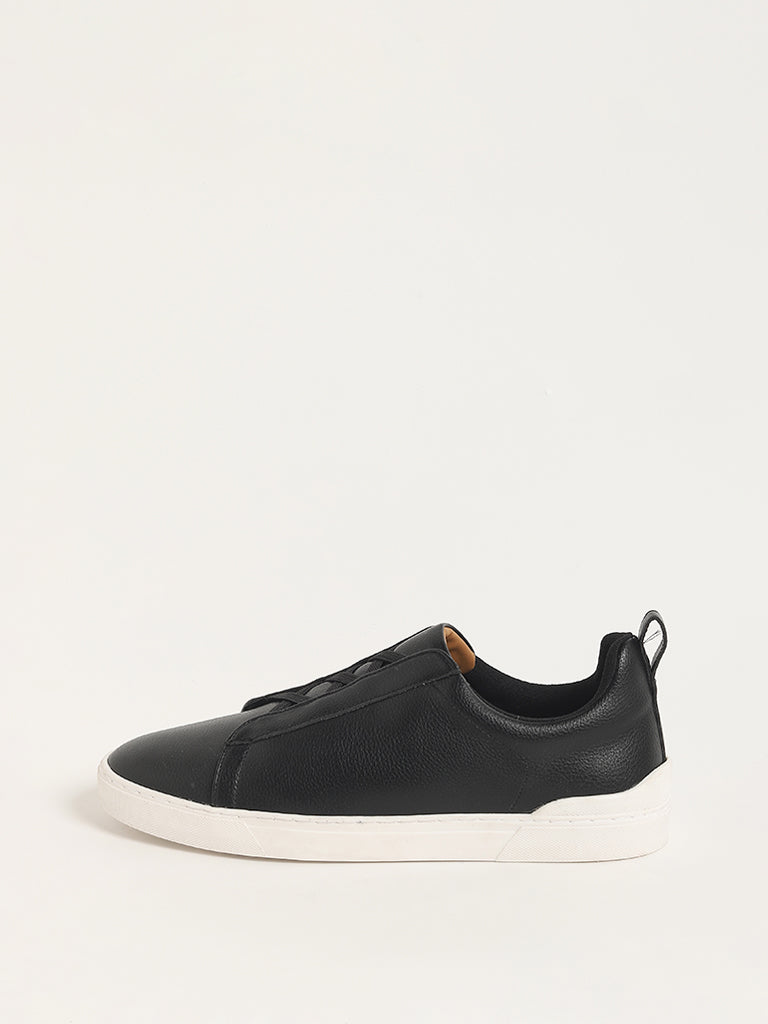 Buy SOLEPLAY Black Detail Lace-Up Sneakers from Westside