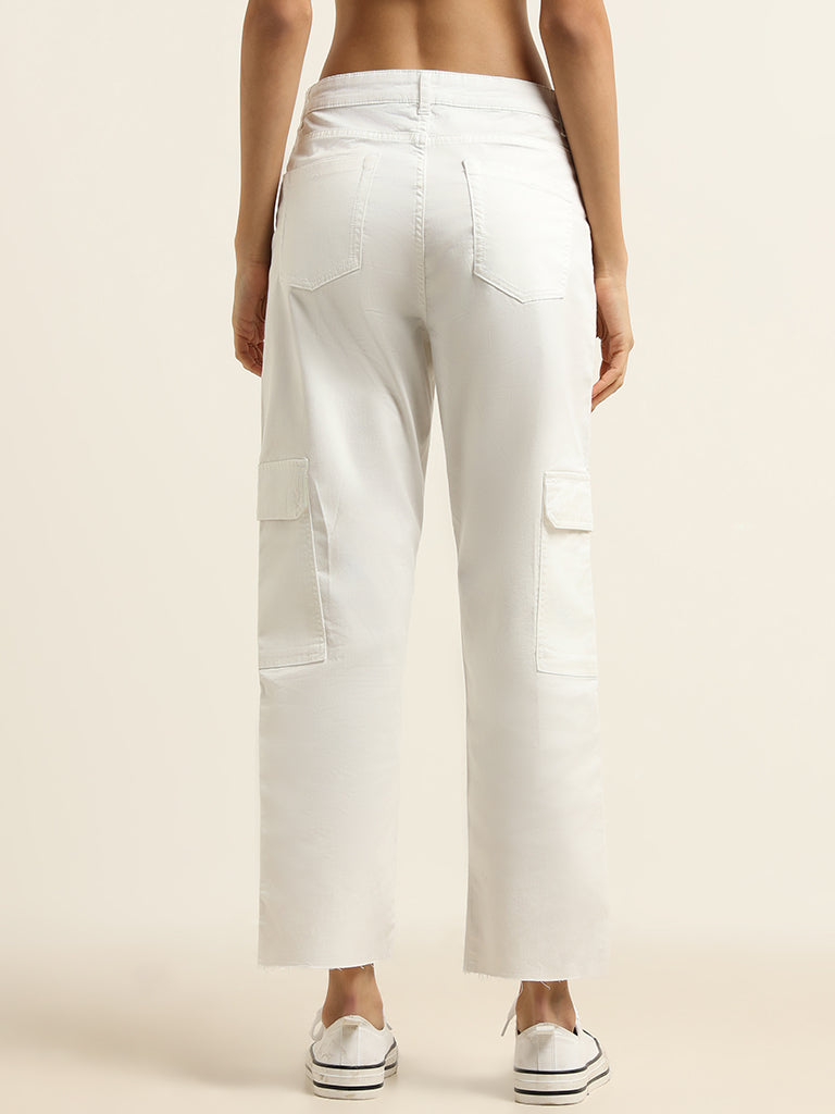 Nuon White Straight - Fit Mid Rise Jeans