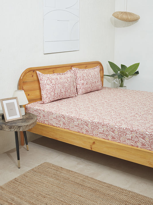 Westside Home Brick Red Floral Print King Bed Flat Sheet and Pillowcase Set