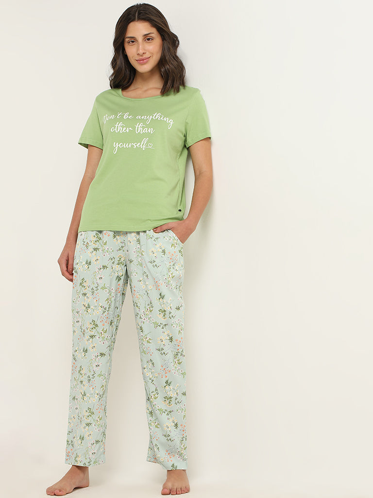 Wunderlove Light Green Floral Pyjamas