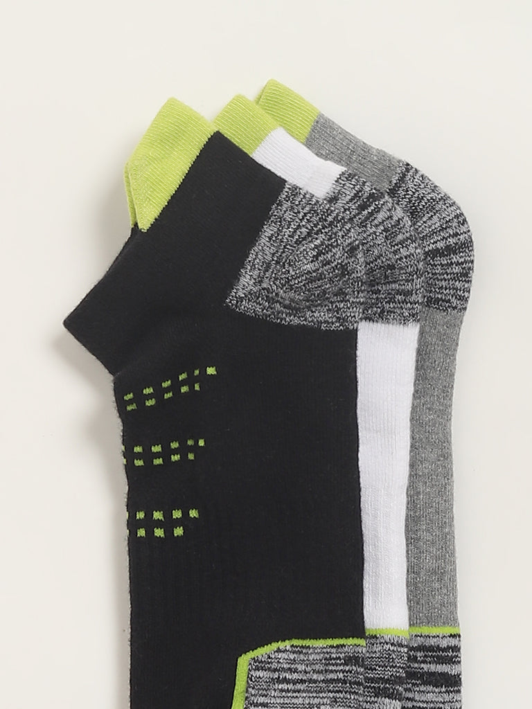 WES Lounge Green Monochrome Ankle Socks - Pack of 3