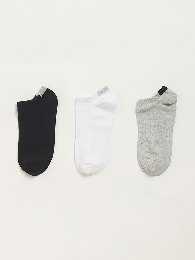 WES Lounge White Cotton Blend Low-Cut Socks- Pack of 3