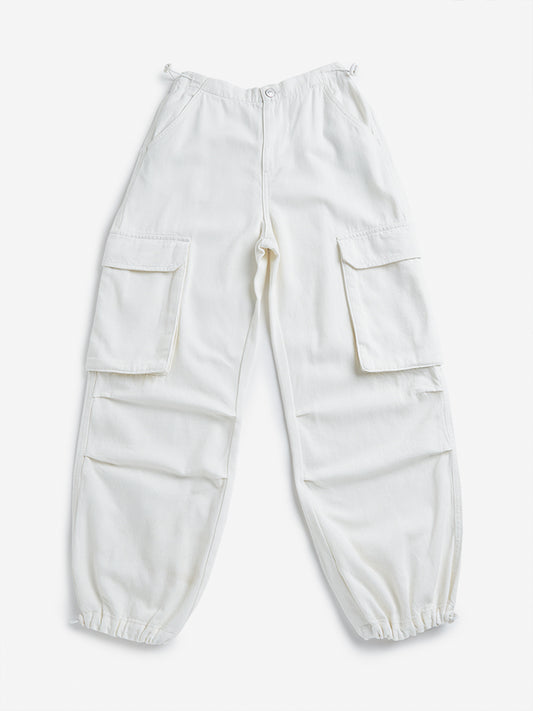Y&F Kids White Mid Rise Straight Fit Jeans