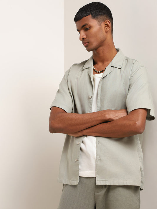 ETA Green Solid Cotton Relaxed Fit Shirt