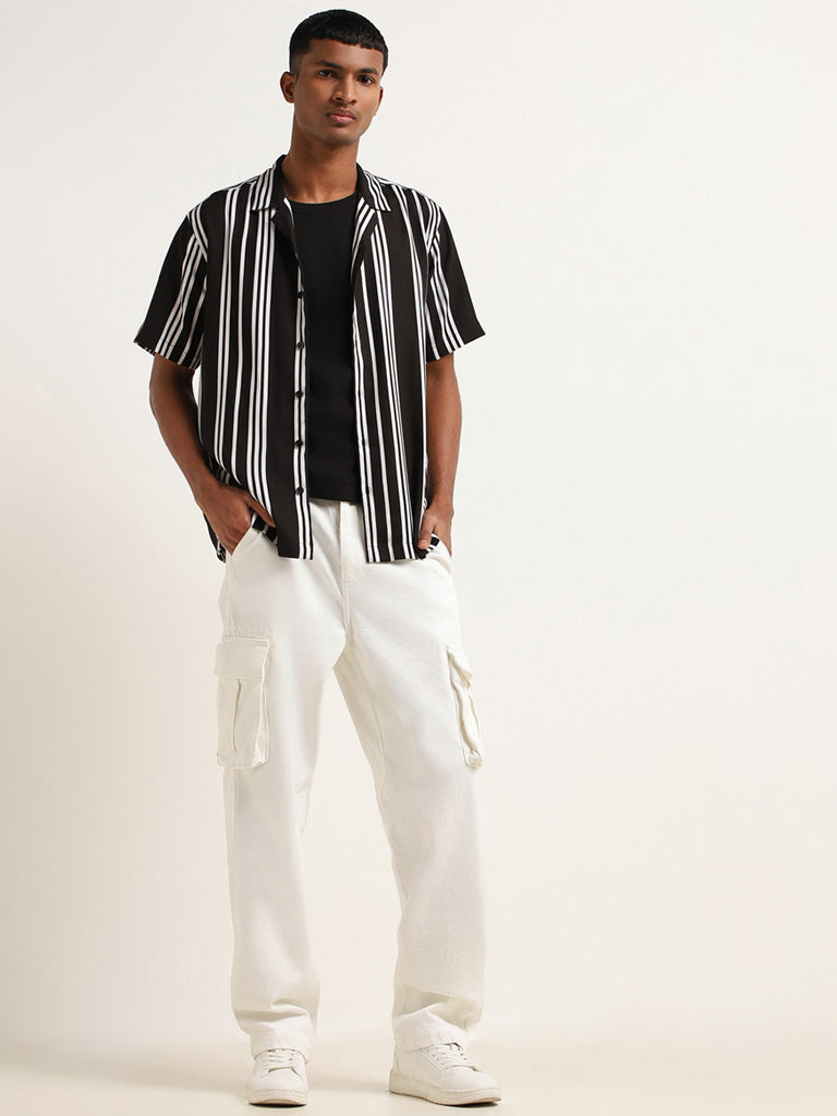Nuon Off-White Relaxed Fit Mid Rise Cargo Jeans