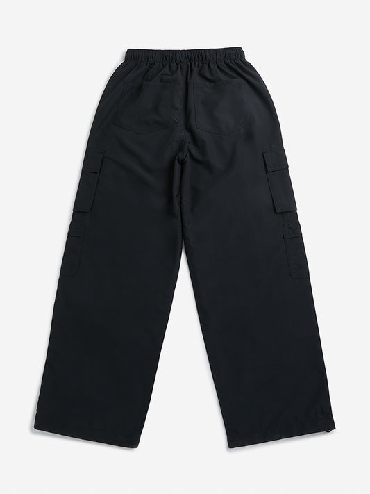 Y&F Kids Black Cargo-Styled Mid Rise Trousers