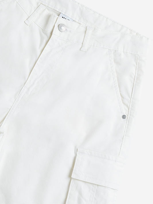 Y&F Kids Off-White Mid Rise Relaxed Fit Shorts