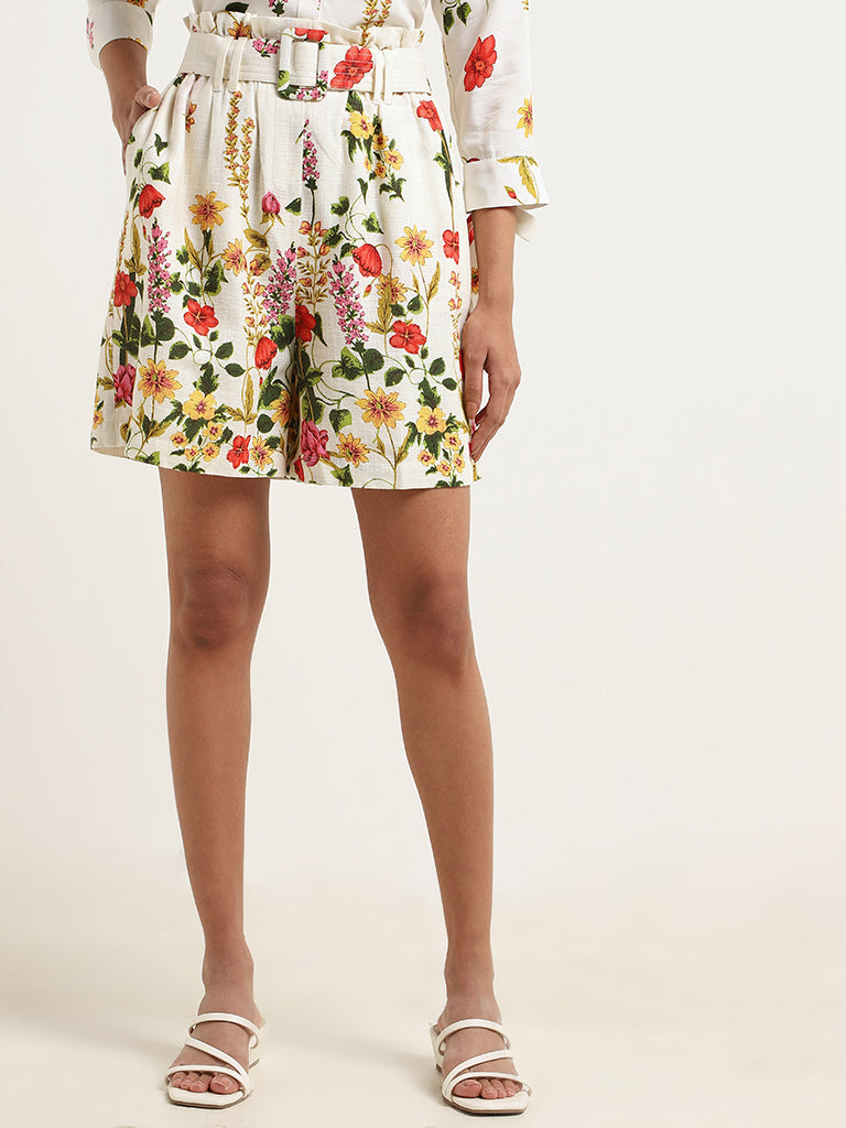 LOV Off-White Hight Waisted Blended Linen Shorts with Fabric Belt