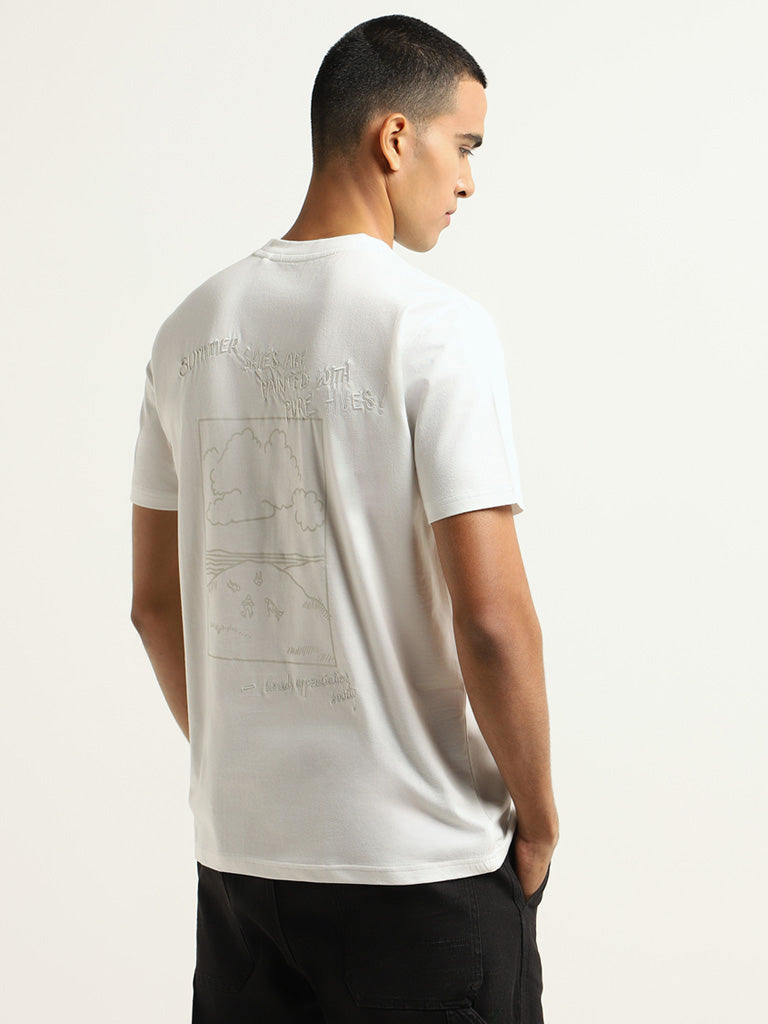 Nuon White Embroidered Slim Fit T-Shirt