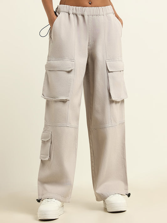 Nuon Beige Straight Fit High Rise Cargo Jeans