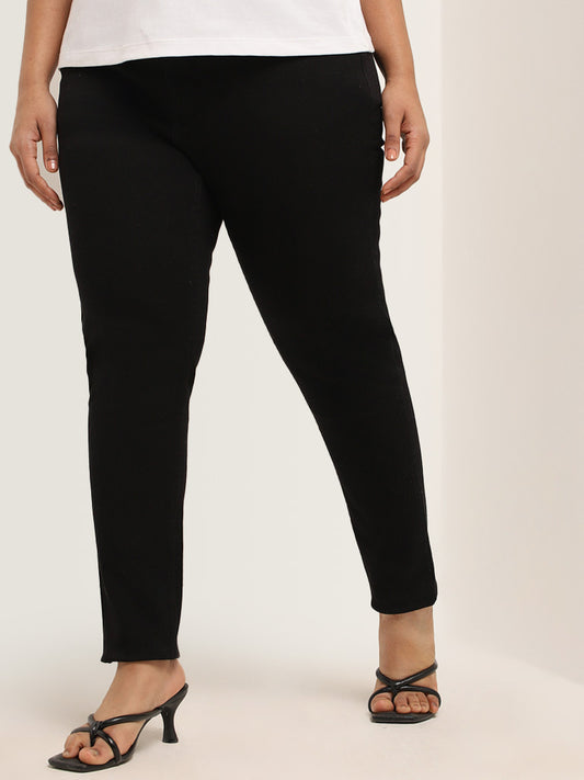 Gia Solid Black Slim Fit Mid-Rise Jeans
