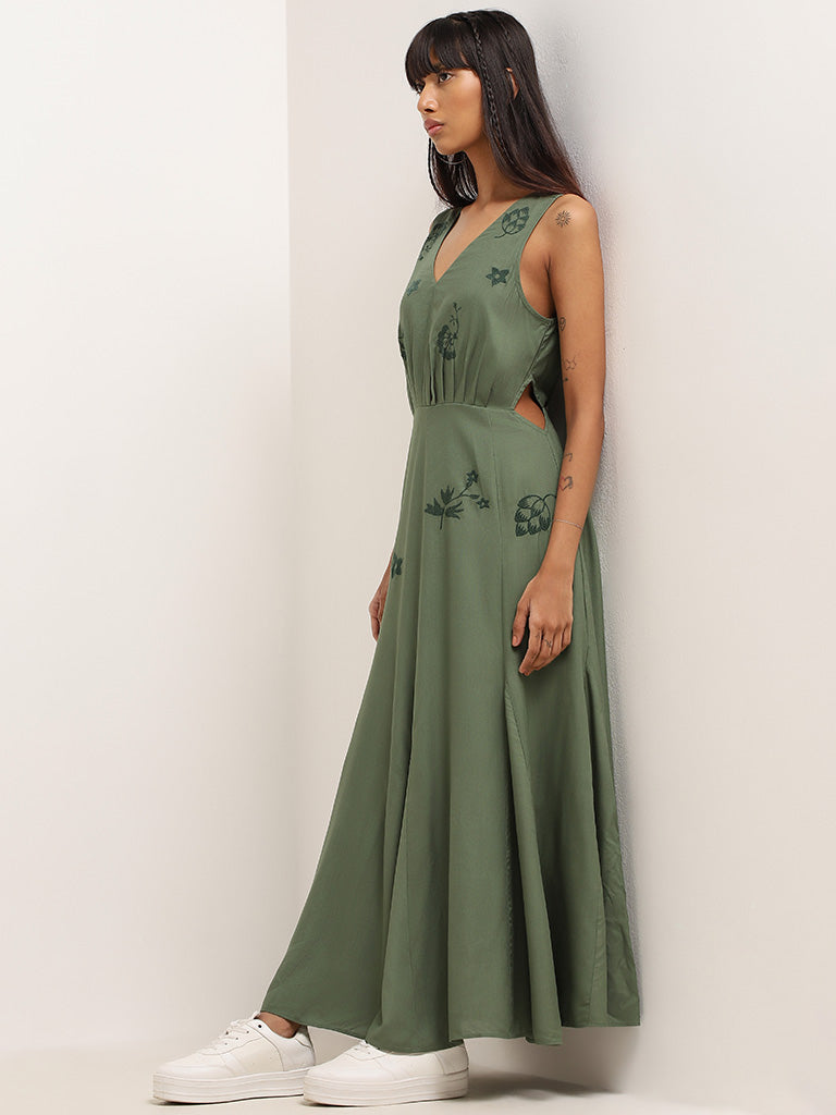 Bombay Paisley Green Embroidered Maxi Dress