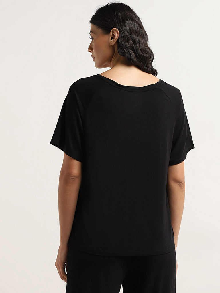 Wunderlove Black Solid T-Shirt