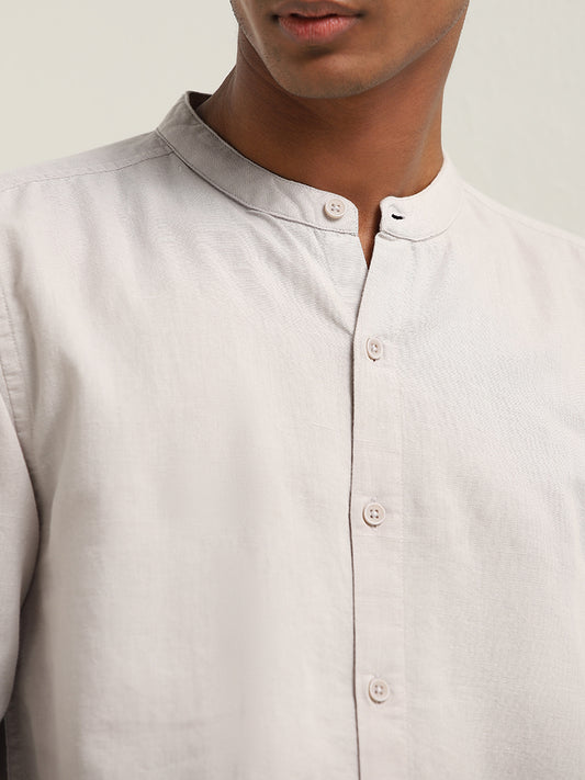 ETA Light Grey Solid Resort Fit Blended Linen Shirt