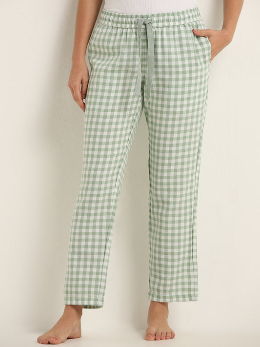 Wunderlove Light Green Checks Design Straight-Fit Pants