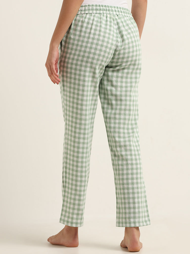 Wunderlove Light Green Checks Design Cotton Straight-Fit Pants