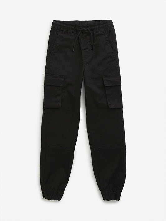 Y&F Kids Black Cargo-Style Mid-Rise Joggers