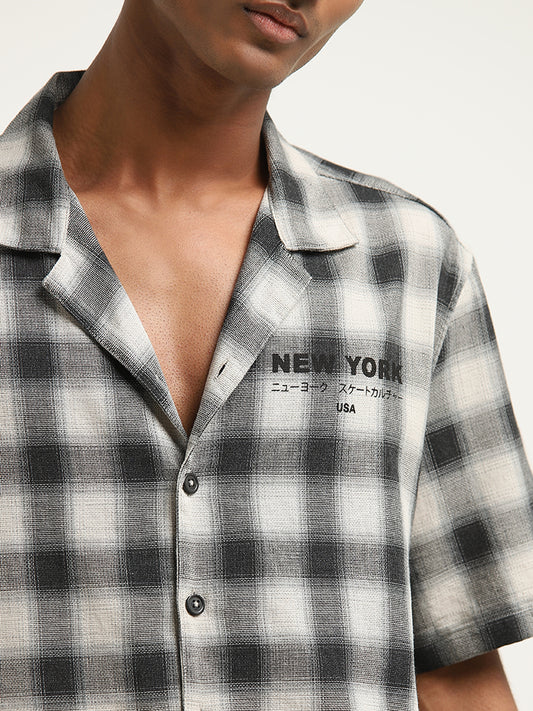 Nuon Black Checkered Relaxed-Fit Shirt