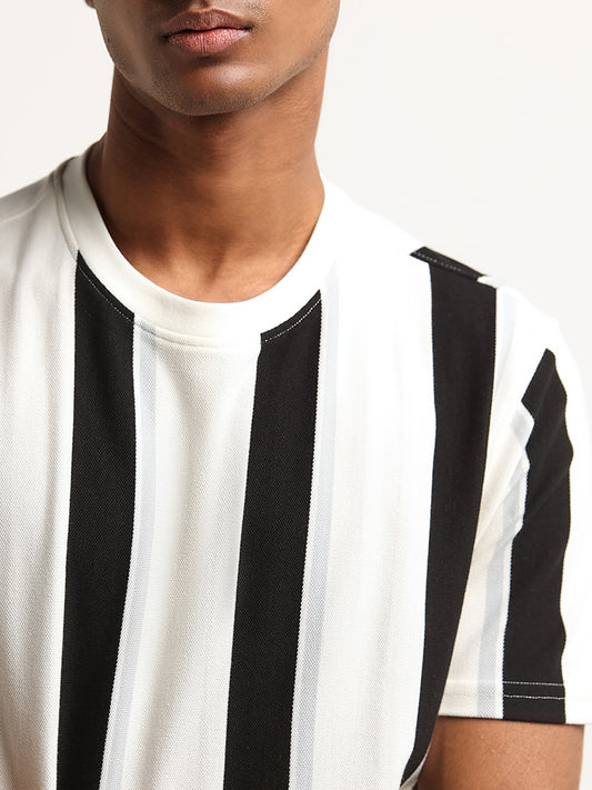 Nuon Black Striped Slim Fit T-Shirt