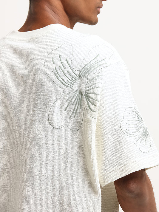 Nuon Off-White Floral Embroidered Relaxed Fit T-Shirt