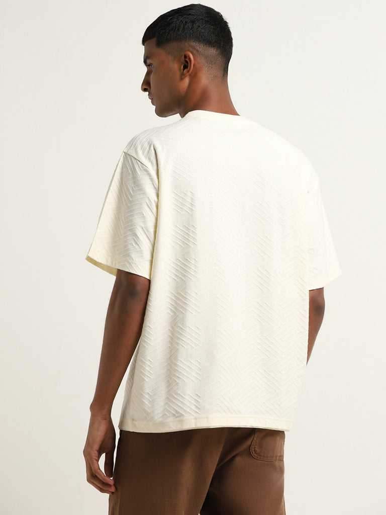 ETA Off-White Textured Relaxed Fit T-Shirt