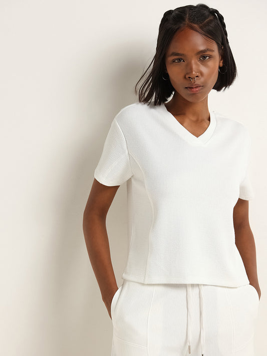 Studiofit White Textured T-Shirt