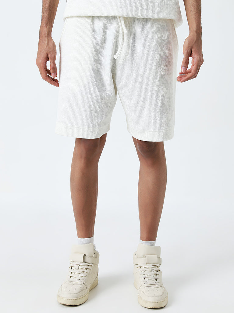 Studiofit Off White Textured Mid Rise Relaxed Fit Shorts