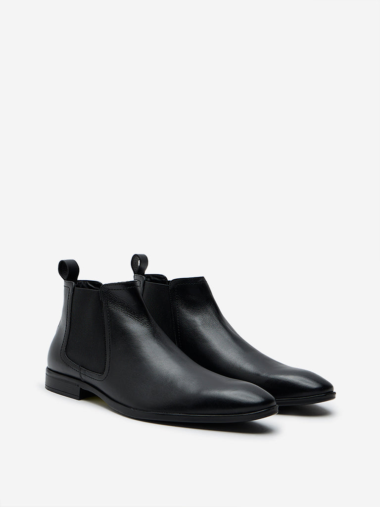 SOLEPLAY Black Solid Chelsea Boots