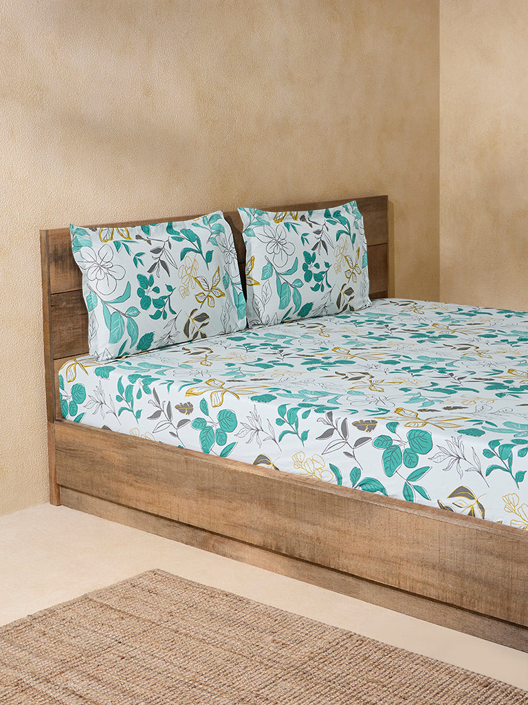 Westside Home Green Printed Queen Bed Fitted Sheet and Pillowcase Set