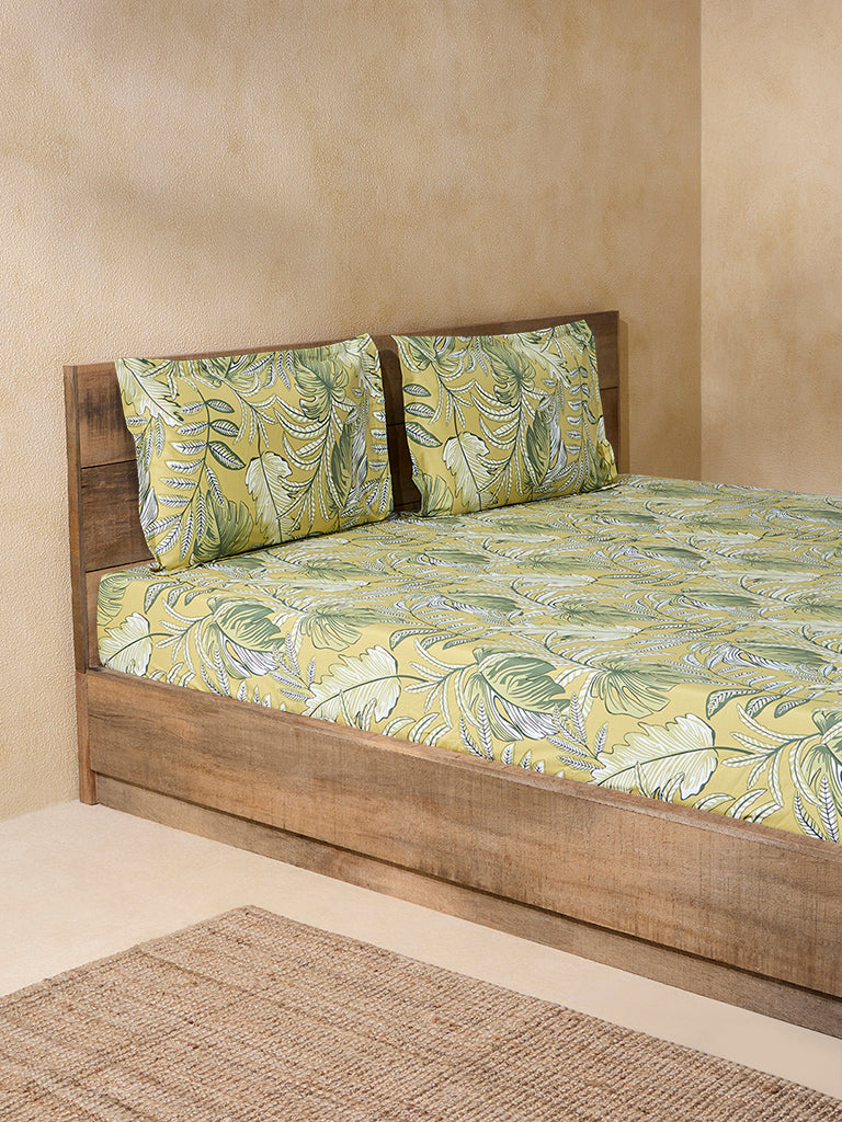 Westside Home Yellow Printed Queen Bed Fitted Sheet and Pillowcase Set