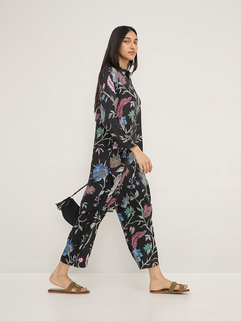 Utsa Black Botanical Printed Straight Kurta