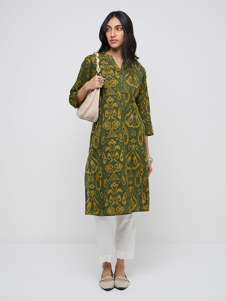 Utsa Green Ikat-Printed Cotton-Blend Straight Kurta