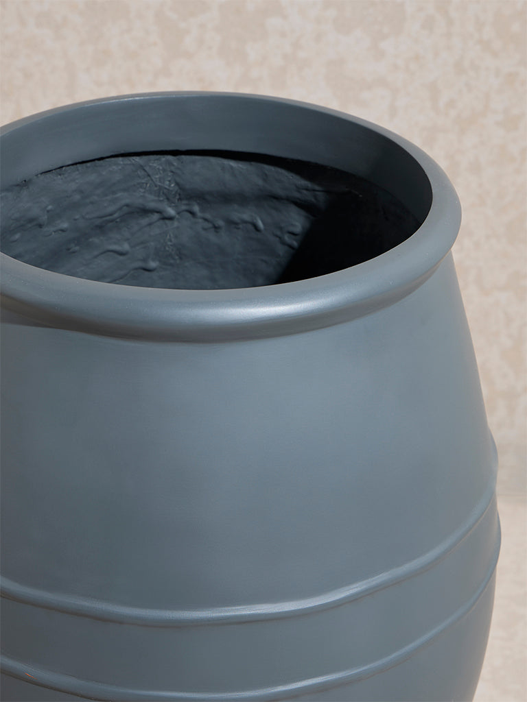 Westside Home Dark Grey Ring Planter
