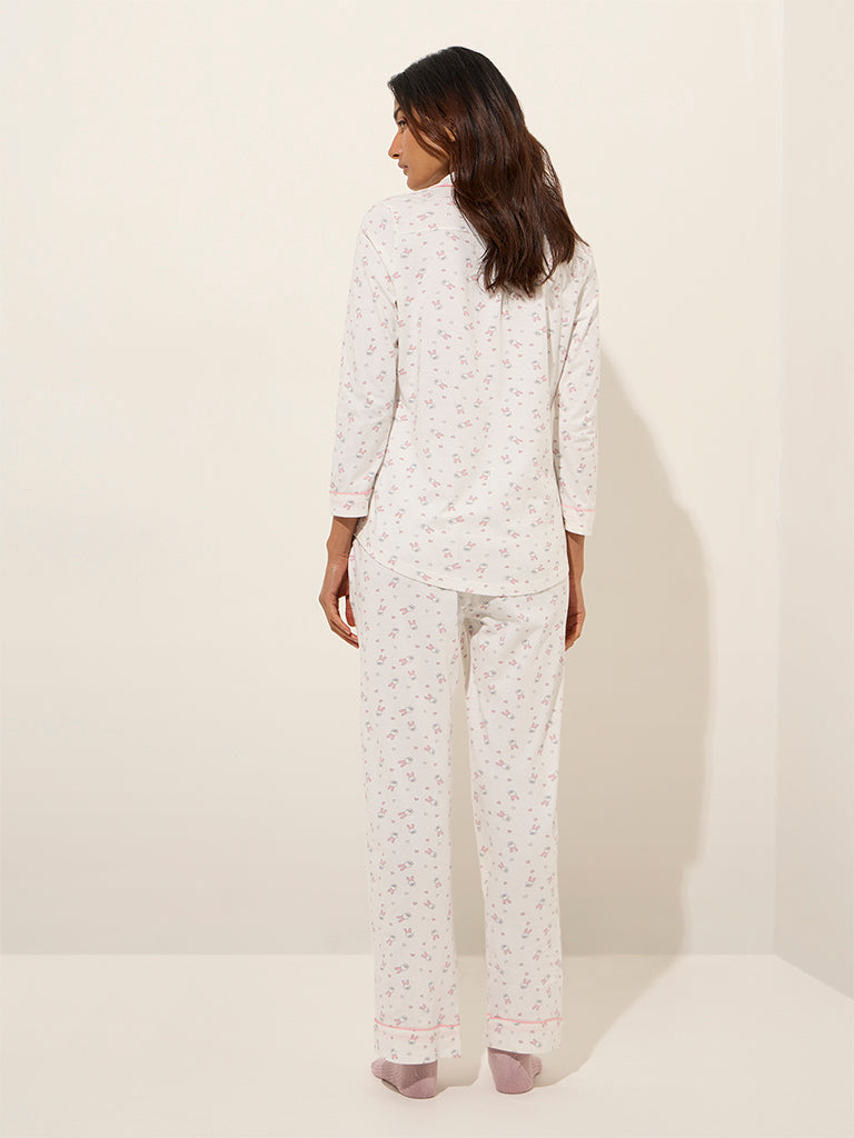 Wunderlove White Christmas-Themed Cotton Shirt and Pyjamas Set