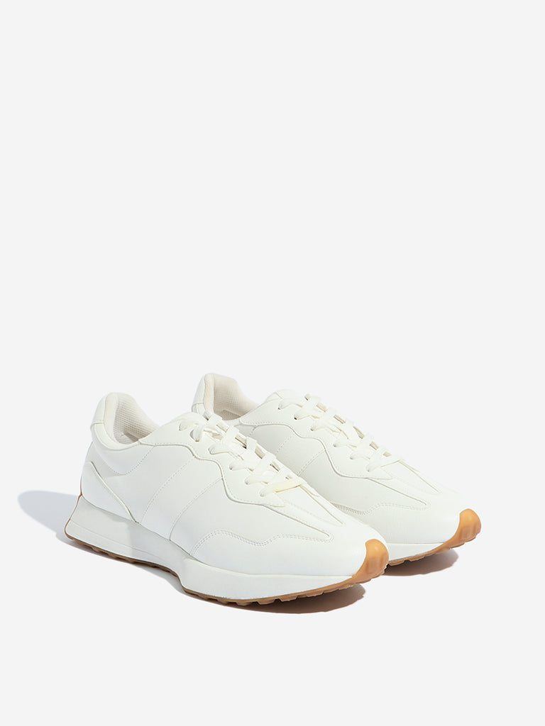 SOLEPLAY White Sneakers