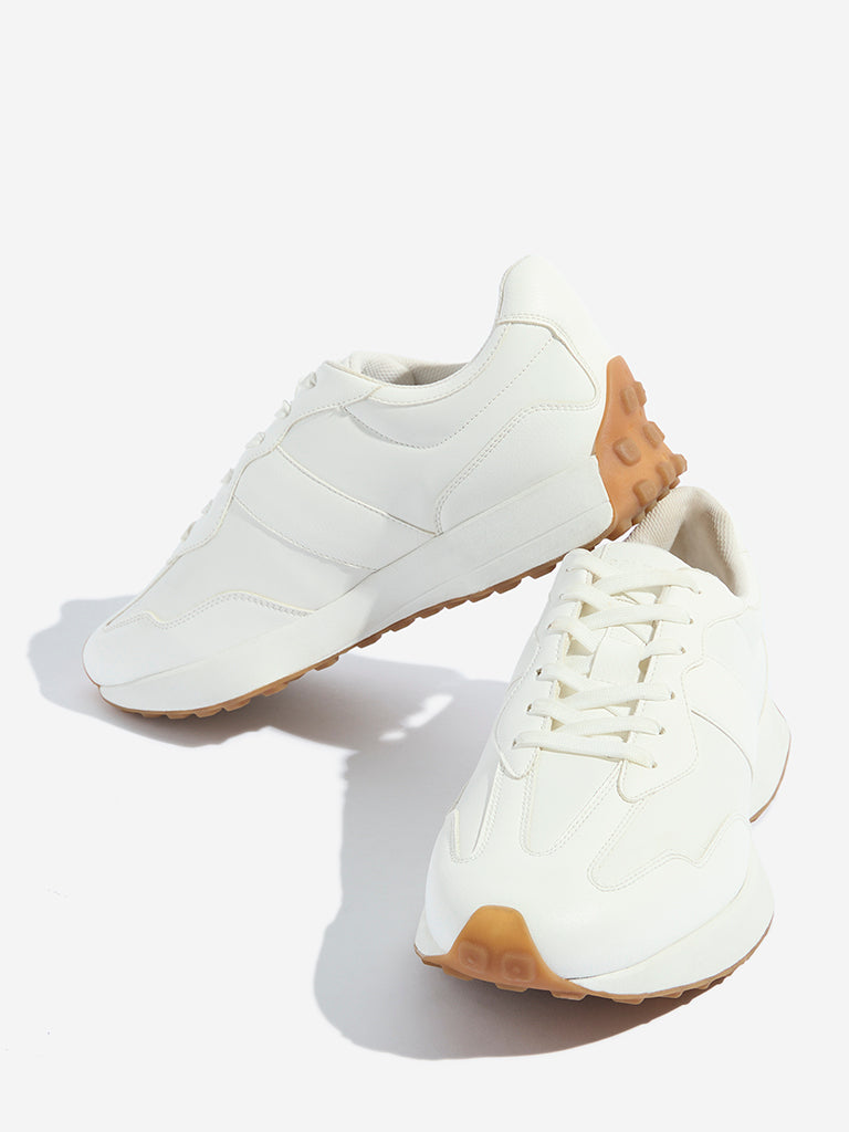SOLEPLAY White Sneakers