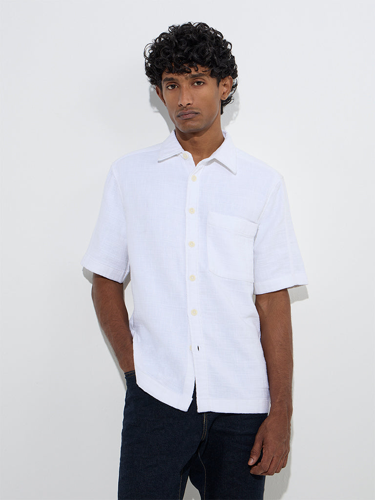 Westside WES Casuals Men's White Solid Relaxed-Fit Cotton Shirt for Casual Wear Front View
