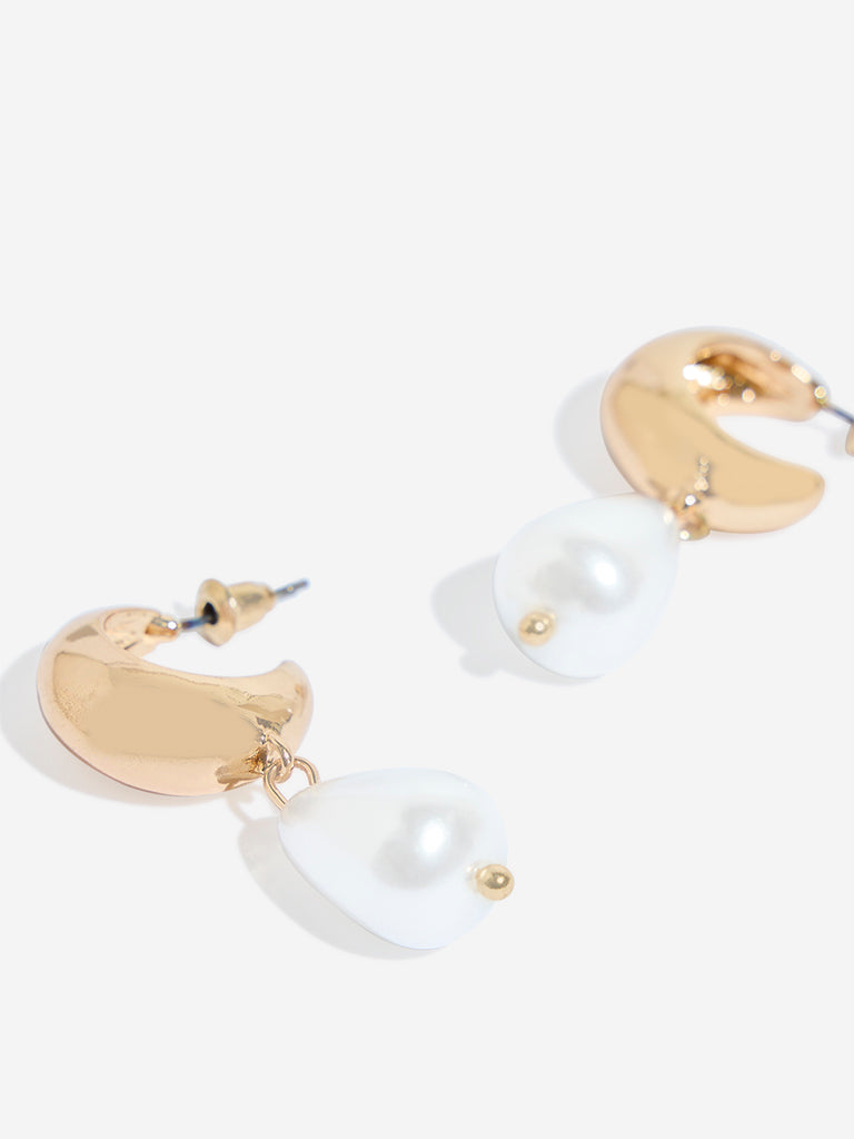 Westside Accessories Gold Pearl Drop Earrings